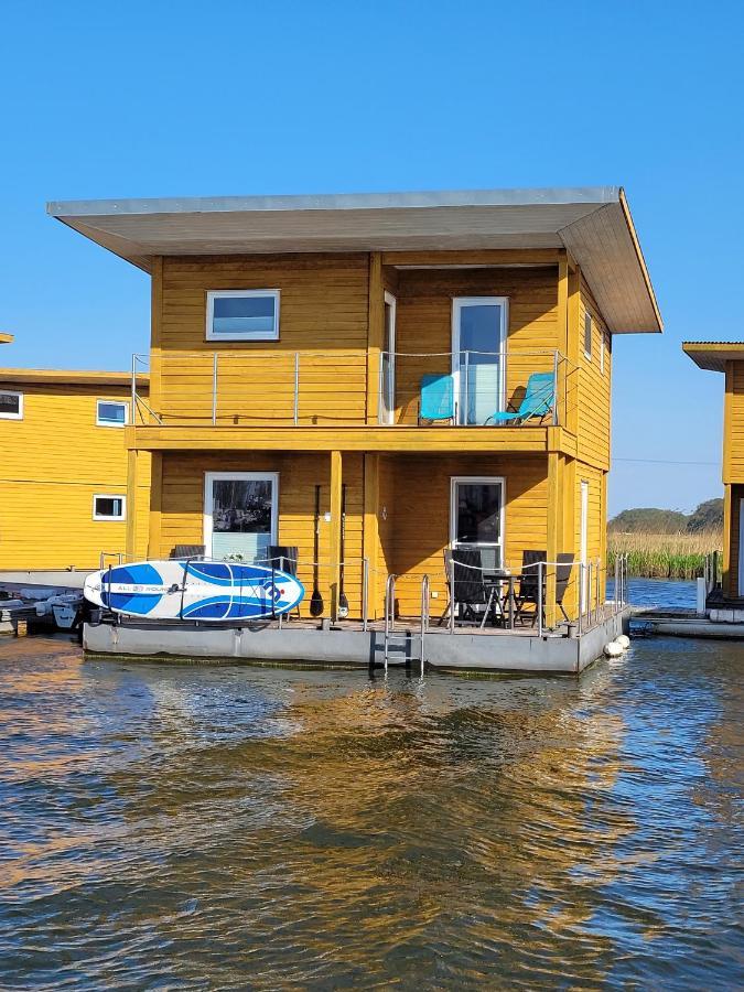 Hotel 4 Sterne Dtv Floating House Kröslin Exterior foto
